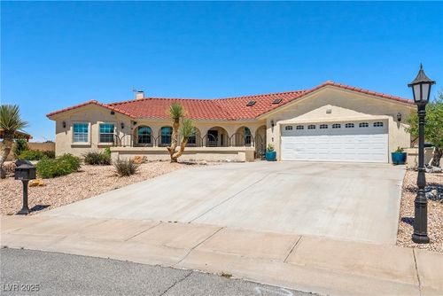 3640 E Vineyard Dr N, Pahrump, NV, 89048-4839 | Card Image