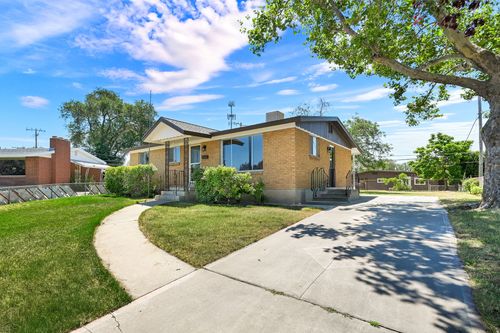 106 W 700 N, Clearfield, UT, 84015-3228 | Card Image