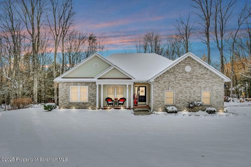 106 Brookview Ln, Greentown, PA, 18426-8908 | Card Image