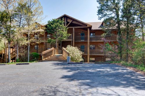 5-8-24 Village Trl, Branson, MO, 65616-6322 | Card Image