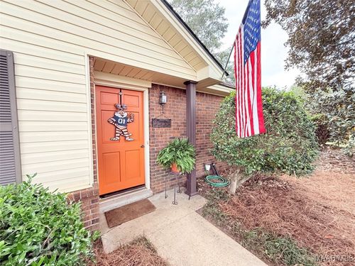 143 Honeysuckle Ct, Millbrook, AL, 36054-1590 | Card Image