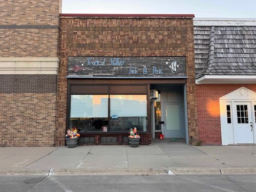 111 N 6th St, Estherville, IA, 51334-2228 | Card Image