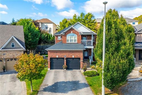 43 Woodlawn Crt, Dundas, ON, L9H7S2 | Card Image