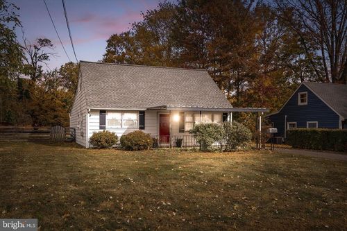 3 Wallace Ave, Ewing, NJ, 08618-1955 | Card Image