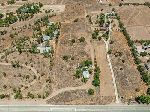 8709 Sierra Hwy, Agua Dulce, CA, 91390-4614 | Card Image