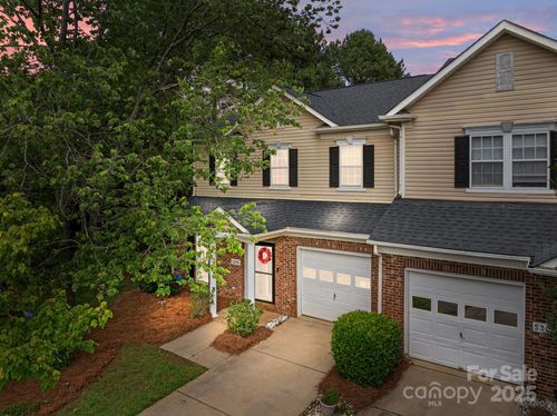 4a-5305 Waverly Lynn Ln, Charlotte, NC, 28269-1454 | Card Image