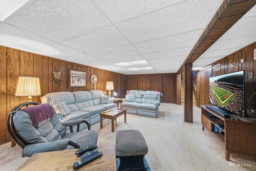 3019 W 104th Street, Chicago, IL, 60655 | Card Image