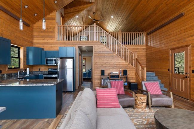 5 Loop Rd, House other with 4 bedrooms, 3 bathrooms and null parking in Devils Tower WY | Image 8