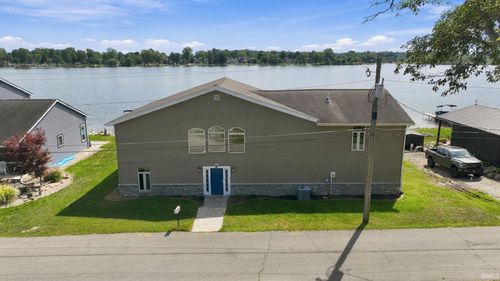 6530 E Mcguire Road, Churubusco, IN, 46723 | Card Image