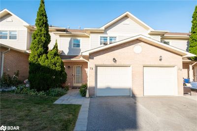 19 - 120 D'ambrosio Dr, Townhouse with 3 bedrooms, 2 bathrooms and 2 parking in Barrie ON | Image 2