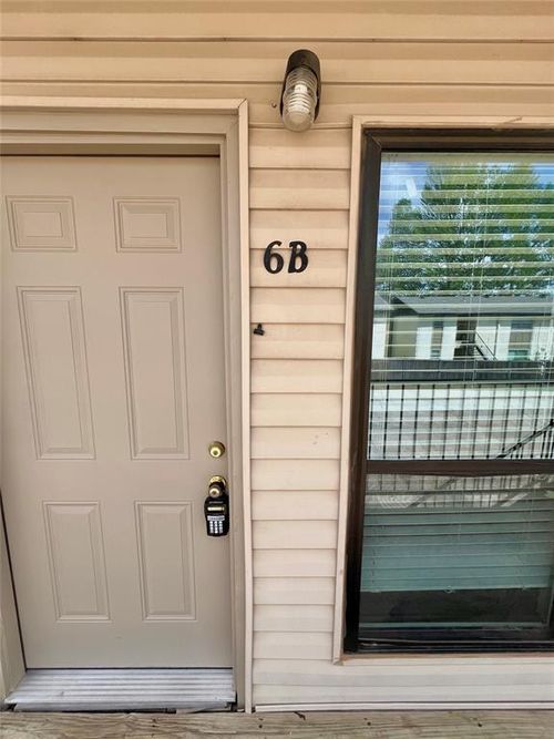 6b-1901 E Lindsey St, Norman, OK, 73071-1864 | Card Image