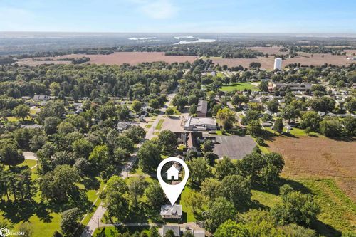 2415 1/2 Madison Avenue, Burlington, IA, 52601 | Card Image