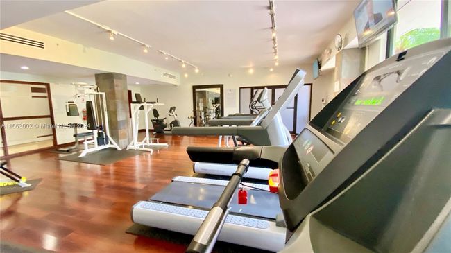 APT-1807 - 3300 Ne 191 St St, Condo with 2 bedrooms, 2 bathrooms and null parking in Aventura FL | Image 12