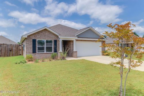 18185 Beechwood Cv, Gulfport, MS, 39503-5267 | Card Image