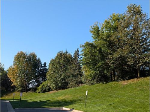 3804 Abercrombie Ln, Stillwater, MN, 55082-4285 | Card Image