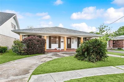 1017 E William David Parkway, House other with 3 bedrooms, 2 bathrooms and null parking in Metairie LA | Image 2