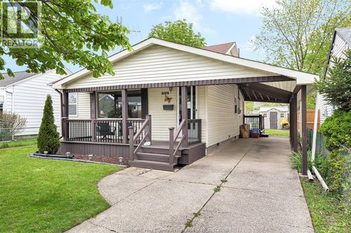 2278 Marentette Ave, Windsor, ON, N8W2C1 | Card Image