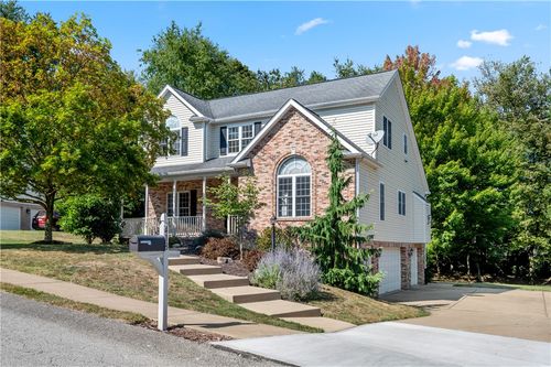 418 Settlers Village Cir, Cranberry Township, PA, 16066-2161 | Card Image