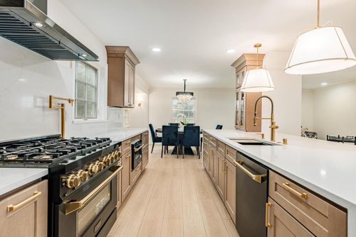 15370 Santa Maria Drive, Brookfield, WI, 53005 | Card Image
