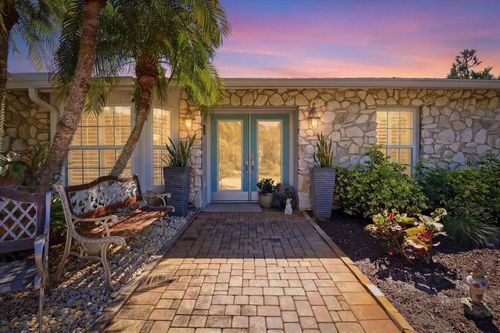 1231 Bayshore Dr, ENGLEWOOD, FL, 34223-4610 | Card Image