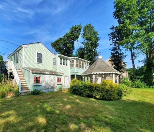 92 Plymouth St, Whitman, MA, 02382-1623 | Card Image