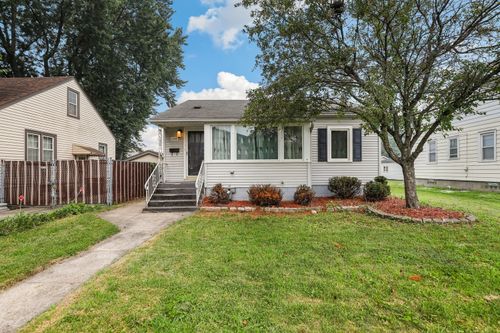 18538 Wentworth Ave, Lansing, IL, 60438-3325 | Card Image