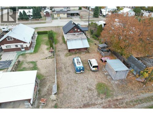 {{alt}} | Card Image