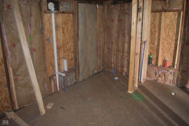 827 W 9 Th St, House other with 3 bedrooms, 2 bathrooms and null parking in Anderson IN | Image 11