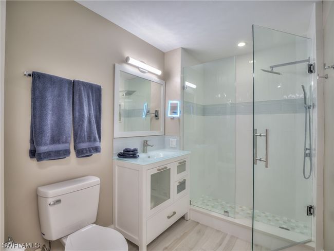 APT-206 - 9060 Spring Run Blvd, Condo with 2 bedrooms, 2 bathrooms and null parking in Estero FL | Image 18