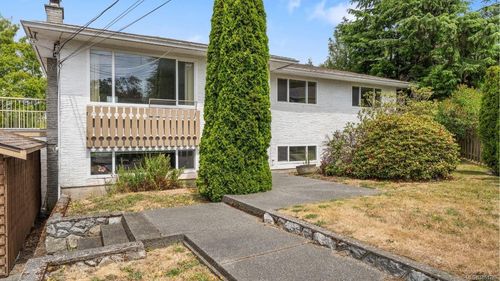 3931 Braefoot Pl, Victoria, BC, V8P2S2 | Card Image