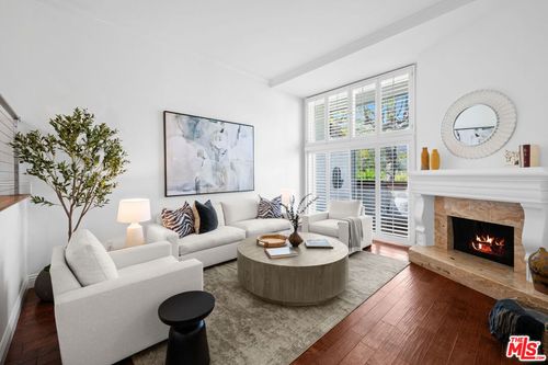 17169 Palisades Cir, Pacific Palisades, CA, 90272 | Card Image