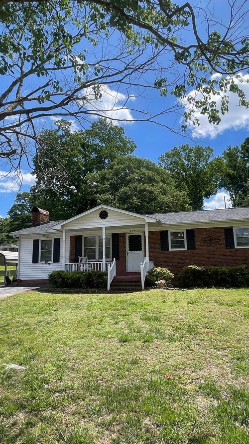 2819 Cedar Springs Drive, Spartanburg, SC, 29307 | Card Image