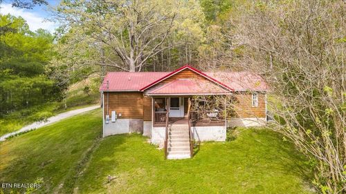 951 Knoxville Hollow Rd, La Follette, TN, 37766-5567 | Card Image
