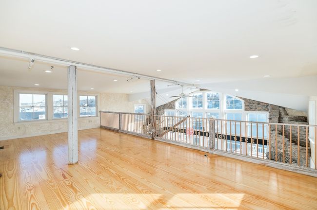 2 - 73 Rocky Neck Ave, Condo with 2 bedrooms, 3 bathrooms and null parking in Gloucester MA | Image 5