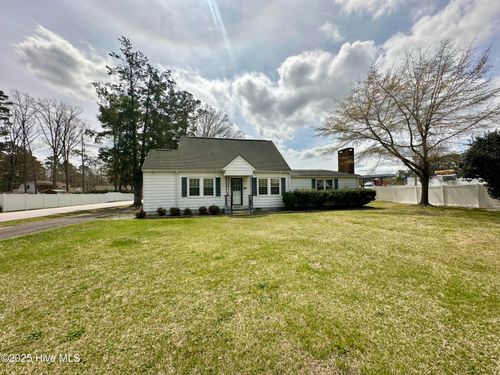 1102 Sterlingworth St, Windsor, NC, 27983-1946 | Card Image