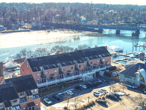 418-9 River Rd, Cos Cob, CT, 06807-2747 | Card Image
