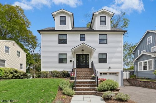 18 University Ave, Chatham, NJ, 07928-2536 | Card Image
