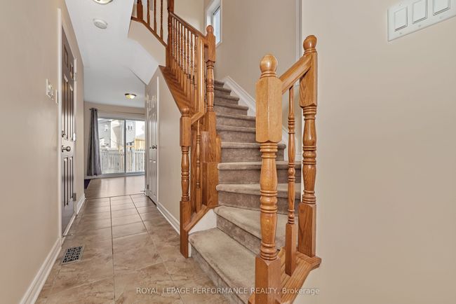 A - 22 Steel St, House attached with 3 bedrooms, 3 bathrooms and 1 parking in Gloucester ON | Image 8