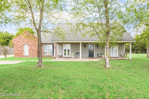 9306 Forest Rd, Abbeville, LA, 70510-2123 | Card Image