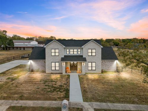 1205 N Avenue G, Shiner, TX, 77984-5246 | Card Image