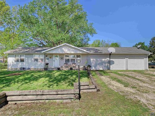 102 Walnut Ct, Perry, KS, 66073 | Card Image