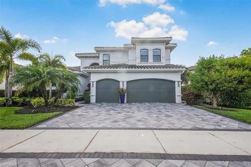 4616 Azalea Dr, NAPLES, FL, 34119-9060 | Card Image