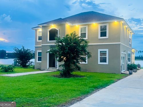 201 Miles Rd, Baxley, GA, 31513-6774 | Card Image