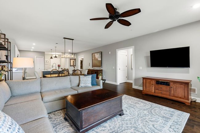 UNIT-404 - 5317 Highpointe Lakes Dr, Condo with 2 bedrooms, 2 bathrooms and null parking in Westerville OH | Image 11