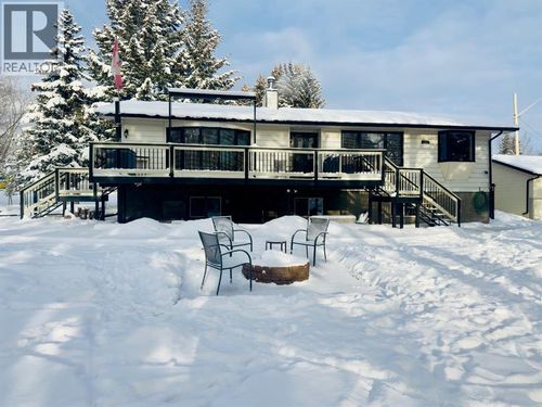 909 230 Street, Hillcrest, AB, T0K1C0 | Card Image