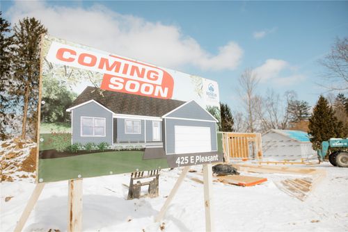 425 E Pleasant St, Corry, PA, 16407-2243 | Card Image