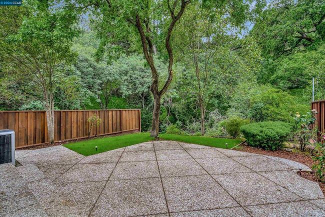 1056 Camino Verde Cir, Townhouse with 3 bedrooms, 4 bathrooms and 2 parking in Walnut Creek CA | Image 8