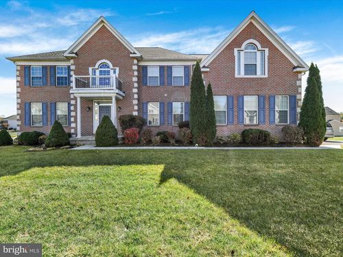 519 Glenwood Dr, Douglassville, PA, 19518-1046 | Card Image