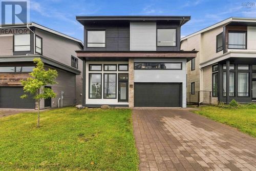 251 Transom Drive, Fairmount, NS, B3M0L7 | Card Image