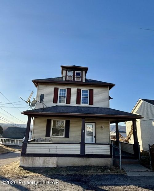5 Sarah St, Plains, PA, 18705-1214 | Card Image